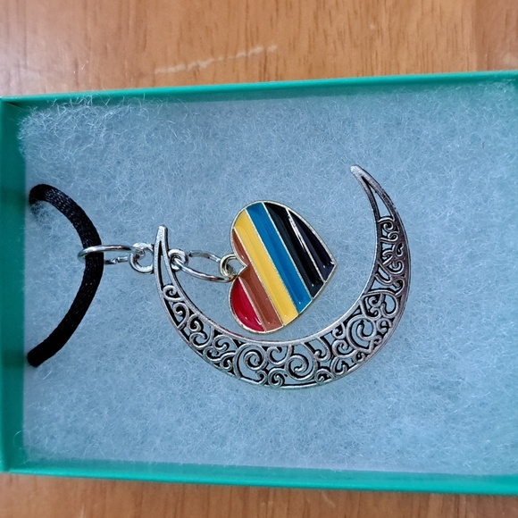 Crescent Moon Heart Necklace - Picture 2 of 5